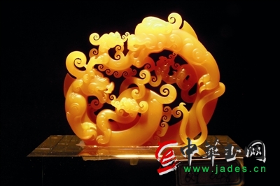 點(diǎn)擊圖片可在新窗口打開 滿漢全席 黃蠟石