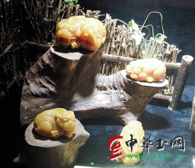 點(diǎn)擊圖片可在新窗口打開 五子登科 黃蠟石