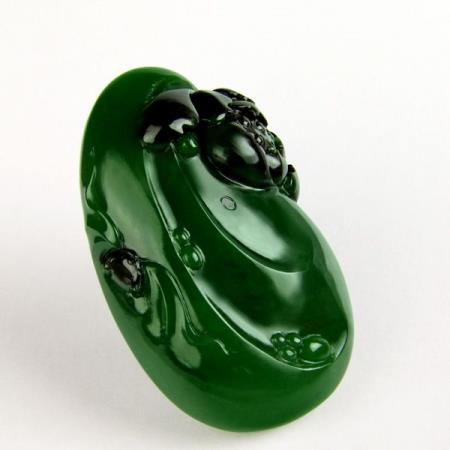 和田玉的俏色之美