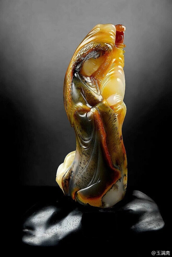 這樣的玉石美女，你能經(jīng)得起誘惑嗎？