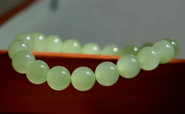 玉石新貴——冰底翠