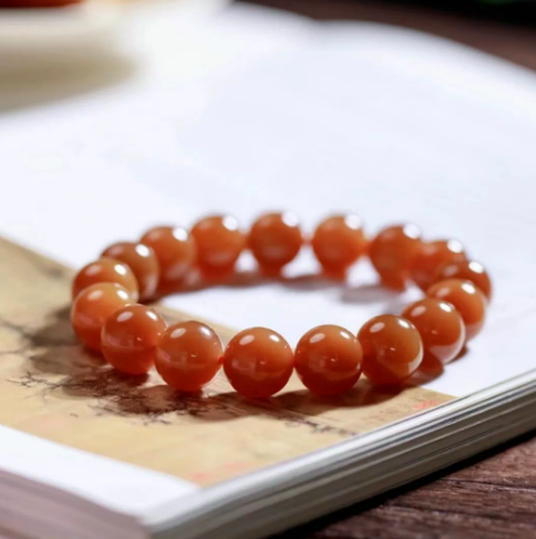 人到中年，這些玉器